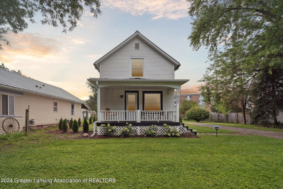 627 Loa St, Lansing, MI 48910 - photo 1