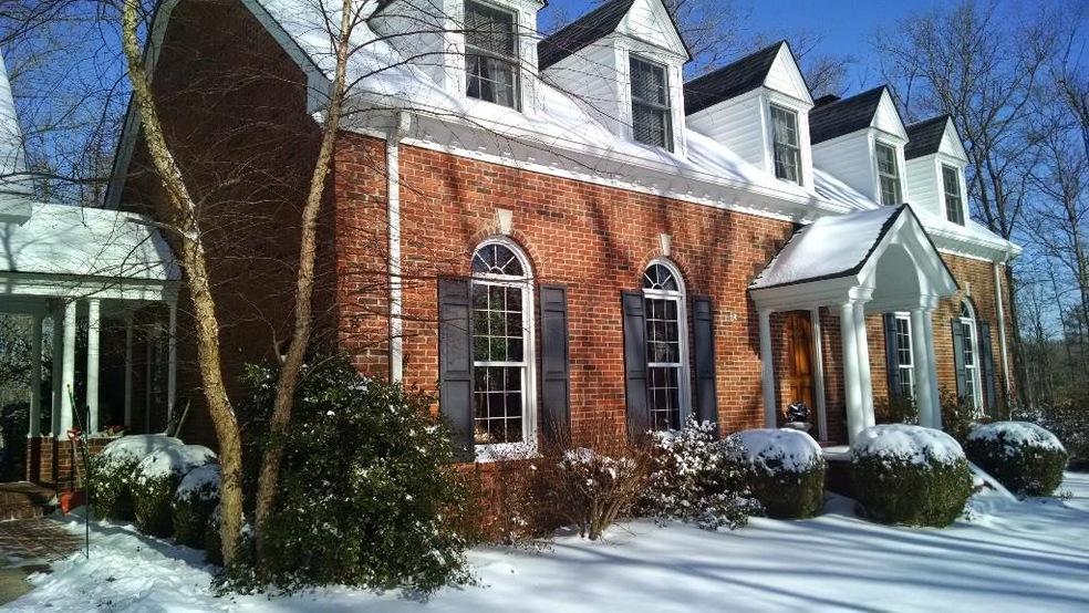 115 Tanglewood Dr, Dickson, TN 37055 - photo 1