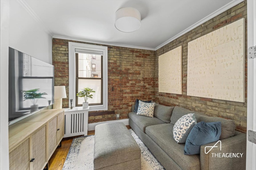 Astoria Lights unit A3, Astoria, NY 11103 - photo 1