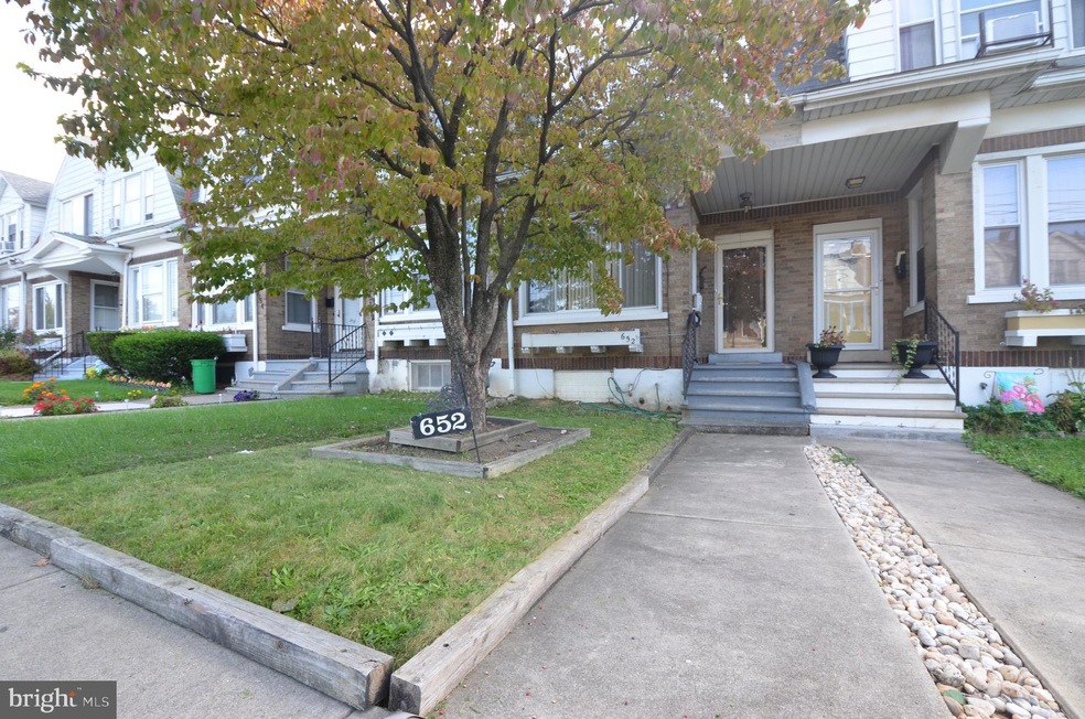 652 Hanover Ave, Allentown, PA 18109 - photo 1