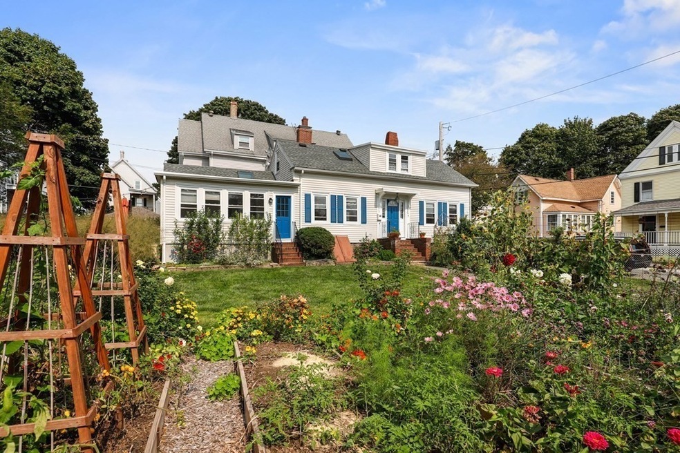 7 Chandler St, Salem, MA 01970 - photo 1