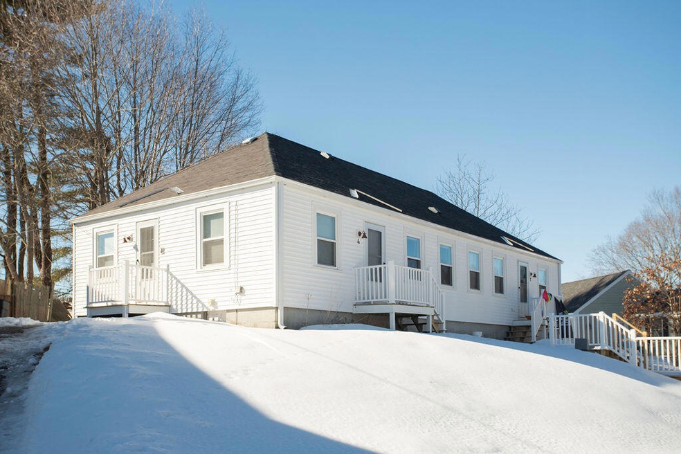 2-4 Mead St unit 2,4, Kittery, ME 03904 - photo 1