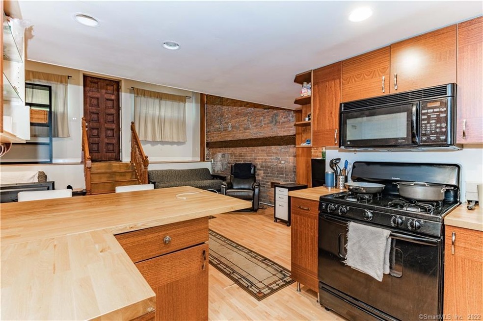 135 Olive St unit 1A, New Haven, CT 06511 - photo 1