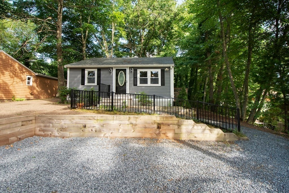 16 Parker Rd, Pembroke, MA 02359 - photo 1