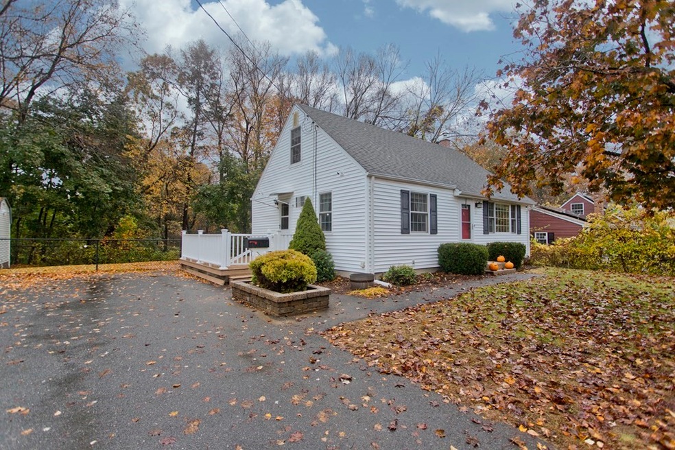 7 Cloud St, Enfield, CT 06082 - photo 1