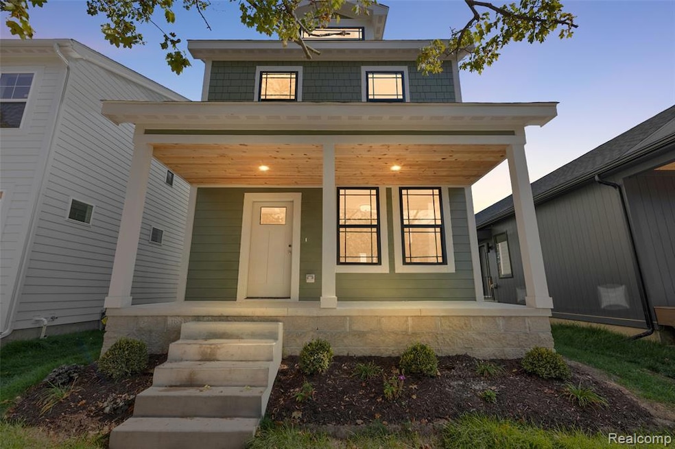 Pending $399,000 • Co-Listing Agent