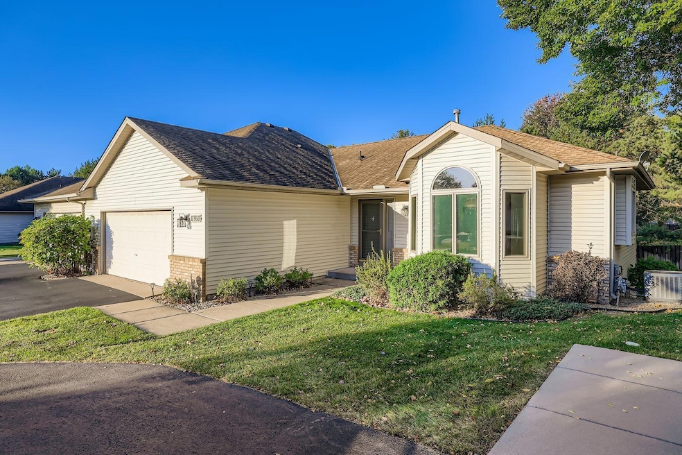 11760 88th Place N, Maple Grove, MN 55369 - photo 1