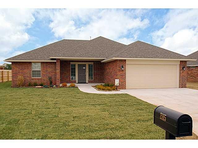 2115 Timbers Blvd, Shawnee, OK 74804 - photo 1