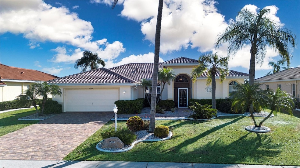 For Sale $529,900 • Co-Listing Agent