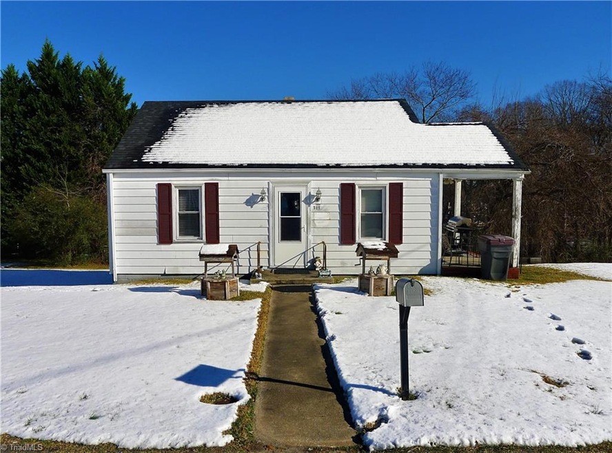 505 Price St, Reidsville, NC 27320 - photo 1