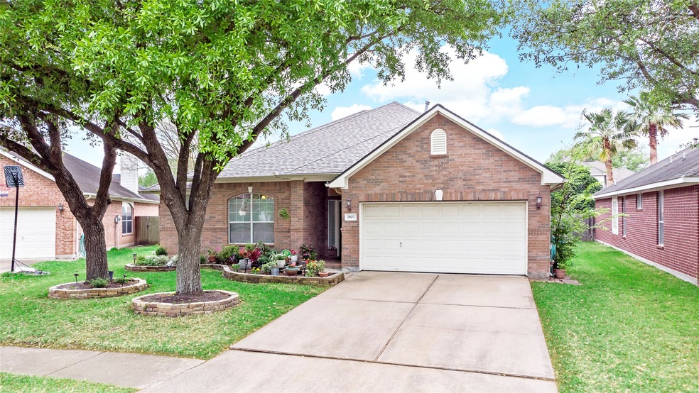 7807 Desert Canyon Ct, Houston, TX 77041 - photo 1