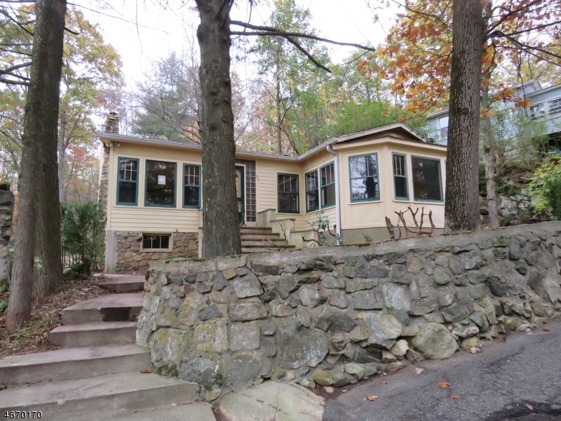 107 Huron Trail, Andover, NJ 07821 - photo 1