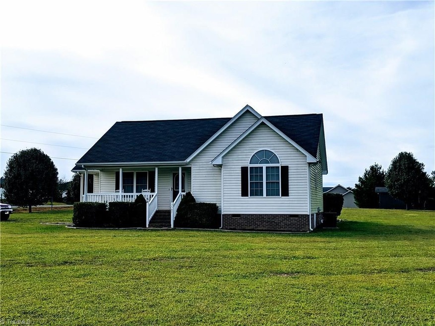 3587 Marathon Dr, Asheboro, NC 27205 - photo 1