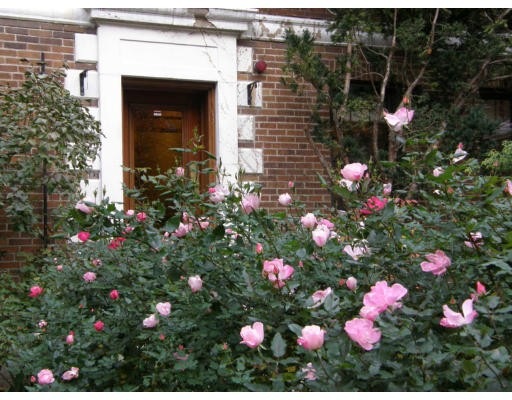 64 Queensberry St unit 412, Boston, MA 02215 - photo 1