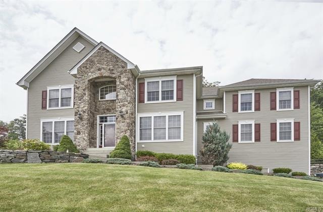 9 Heather Ridge, Highland Mills, NY 10930 - photo 1