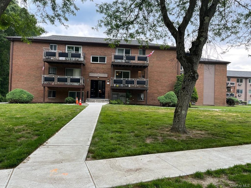 15 Tanager Rd, Monroe, NY 10950 - photo 1