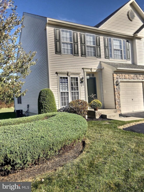 2651 Crabapple Cir, Perkasie, PA 18944 - photo 1