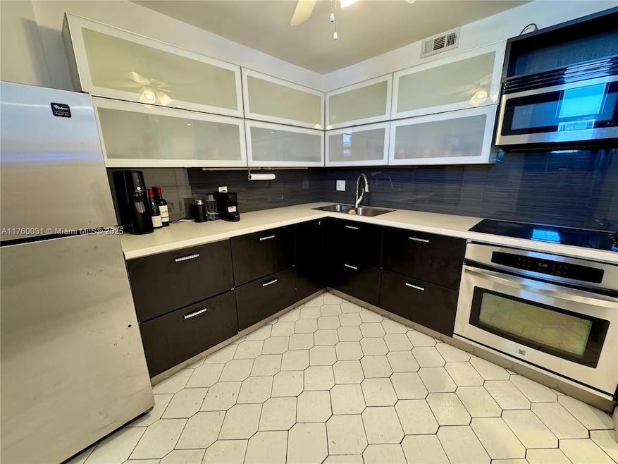 Eastern Shores White House unit 812, North Miami Beach, FL 33160 - photo 1