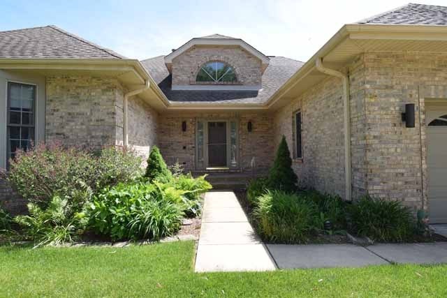 2301 Periwinkle Ln unit IV, Algonquin, IL 60102 - photo 1