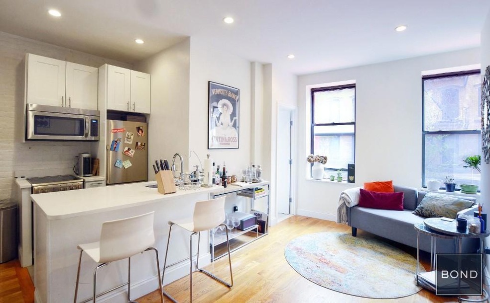 165 Mulberry St unit 4, New York, NY 10013 - photo 1