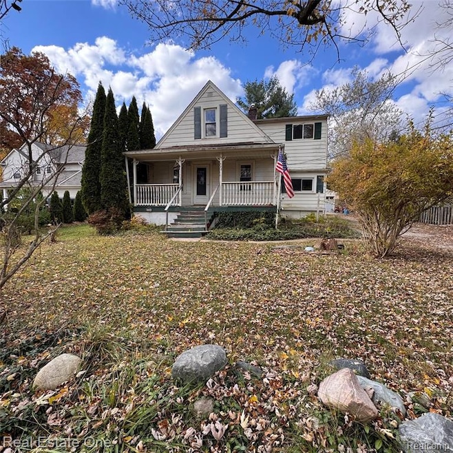 388 Norland St, Lake Orion, MI 48362 - photo 1