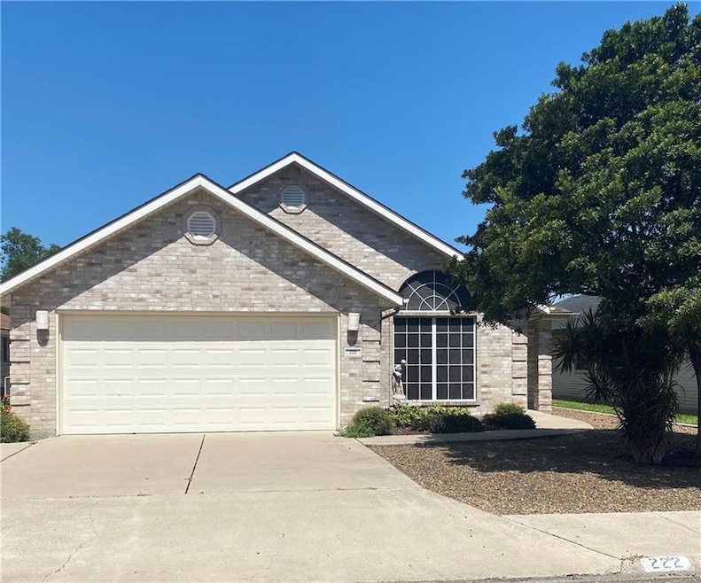 222 Diana Dr, Alamo, TX 78516 - photo 1