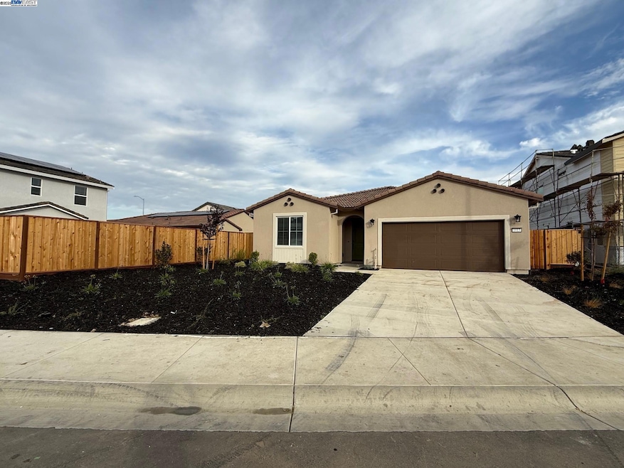1013 Bluebell Cir, Discovery Bay, CA 94505 - photo 1