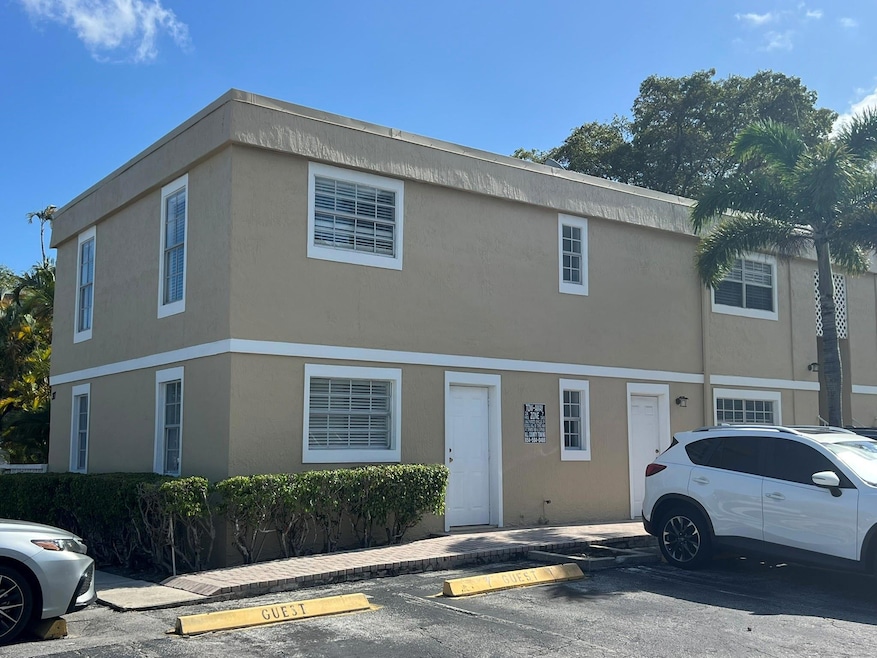 317 SE 11th Ave unit D, Pompano Beach, FL 33060 - photo 1