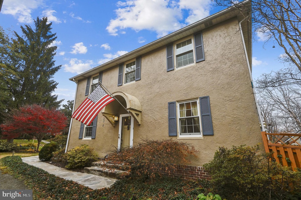 605 Stoneleigh Rd, Baltimore, MD 21212 - photo 1