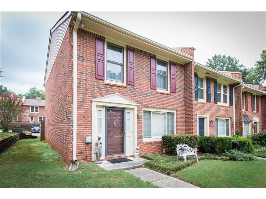 End unit front view
