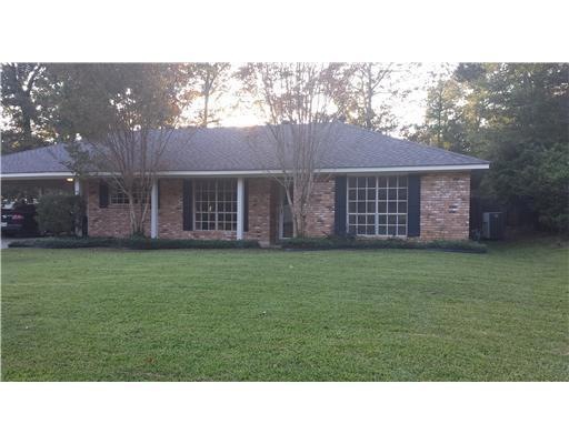 137 Wildwood Dr, Pineville, LA 71360 - photo 1