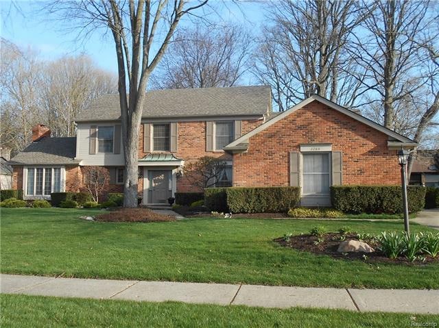 2284 Deer Path Ct, Troy, MI 48098 - photo 1