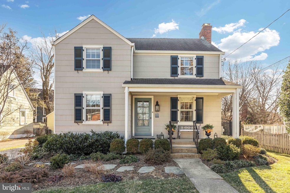 4520 Gladwyne Dr, Bethesda, MD 20814 - photo 1