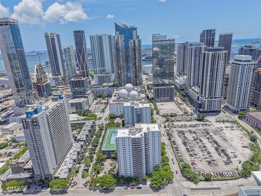 The Madison unit W1707, Miami, FL 33136 - photo 1