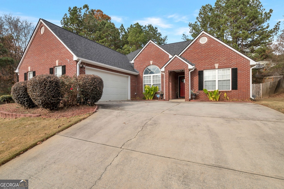 2437 Green Hollow Ct, Conyers, GA 30012 - photo 1