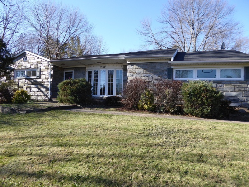 298 N Beverwyck Rd, Parsippany, NJ 07054 - photo 1