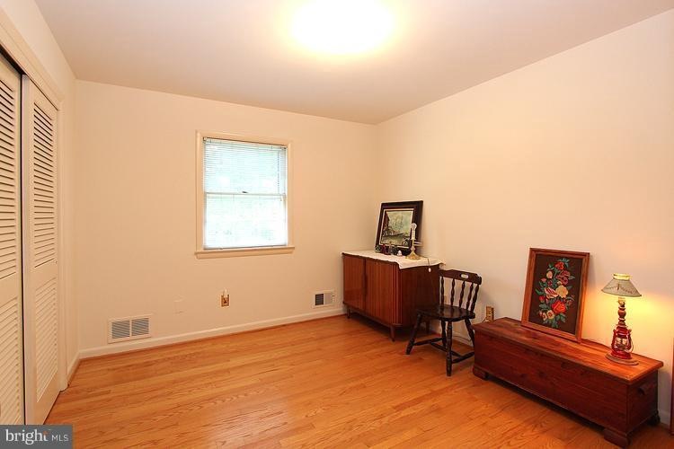 2212 Casemont Dr, Falls Church, VA 22046 - photo 1