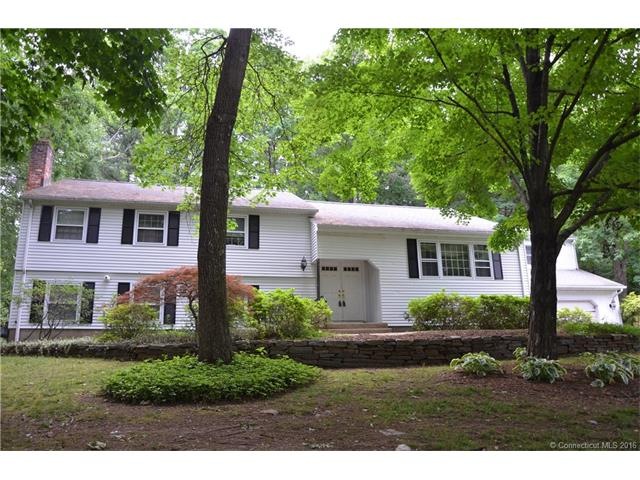 Welcome to 28 Madison Lane!  This Spacious 4BR/3.1
