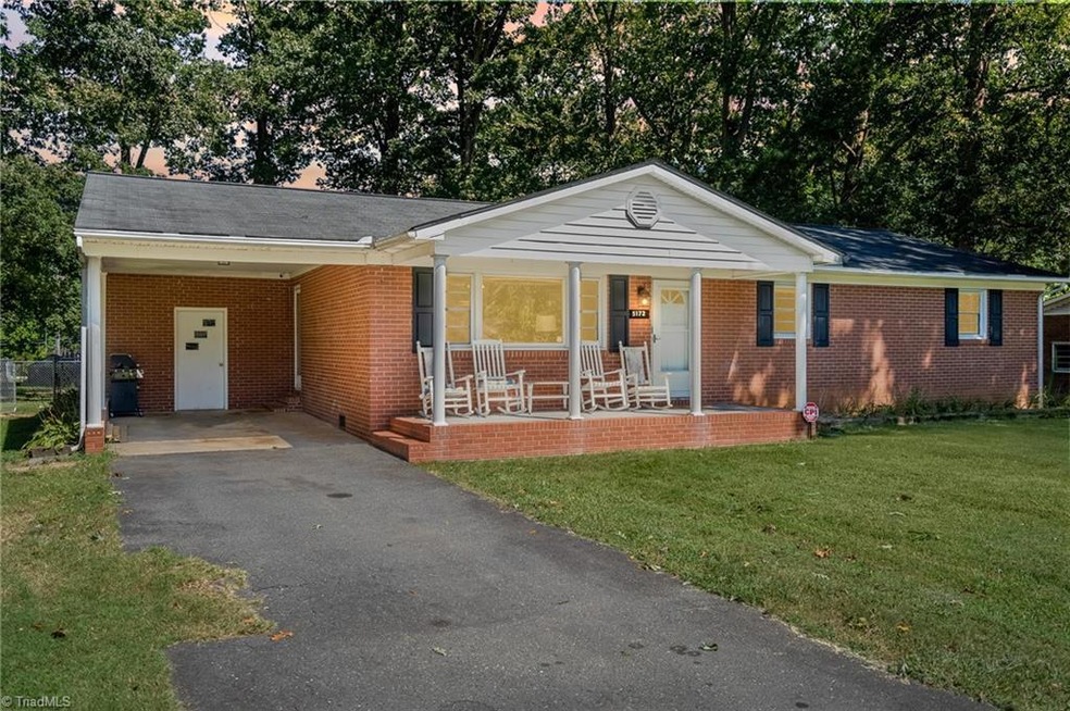 5172 Ridgeview Rd, High Point, NC 27263 - photo 1