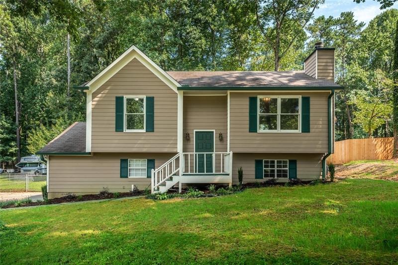 6176 Picketts Ridge NW, Acworth, GA 30101 - photo 1