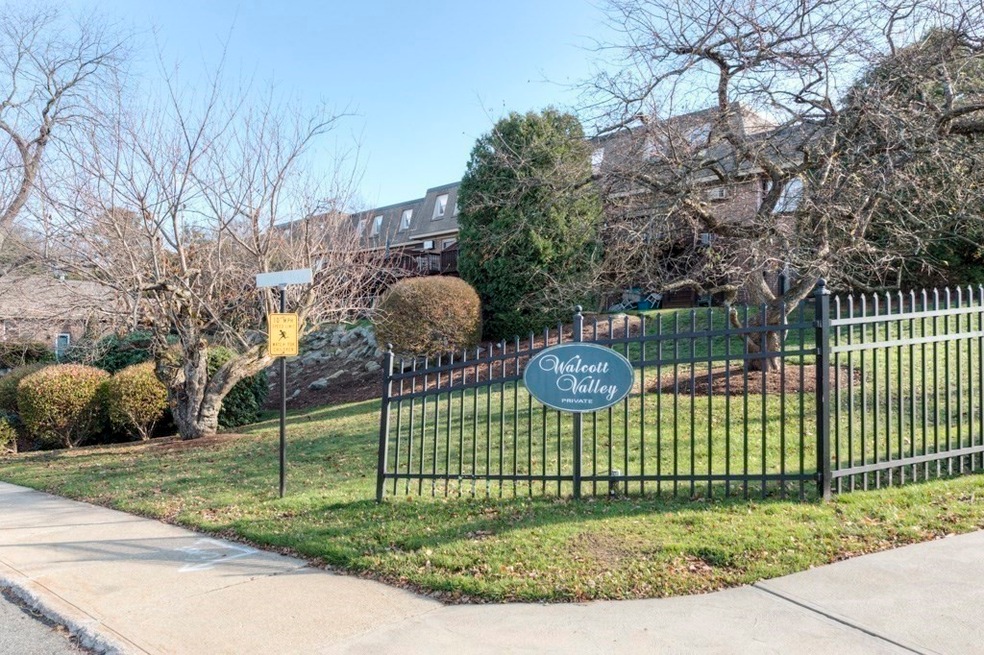 38 Walcott Valley Dr unit 38, Hopkinton, MA 01748 - photo 1