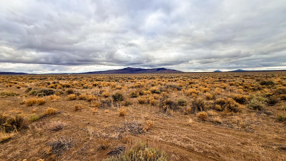 0 Fort Rock Rd unit 220212779, Bend, OR 97701 - photo 1