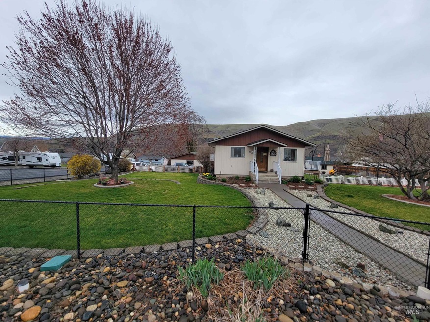 1103 3rd St, Asotin, WA 99402 - photo 1