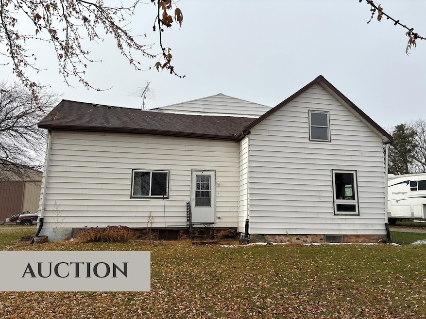 N9170 Schultz Rd, Eldorado, WI 54979 - photo 1