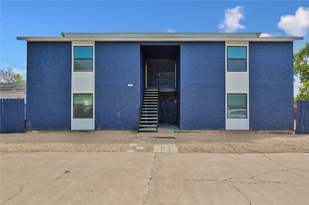 For Rent $1,200/month