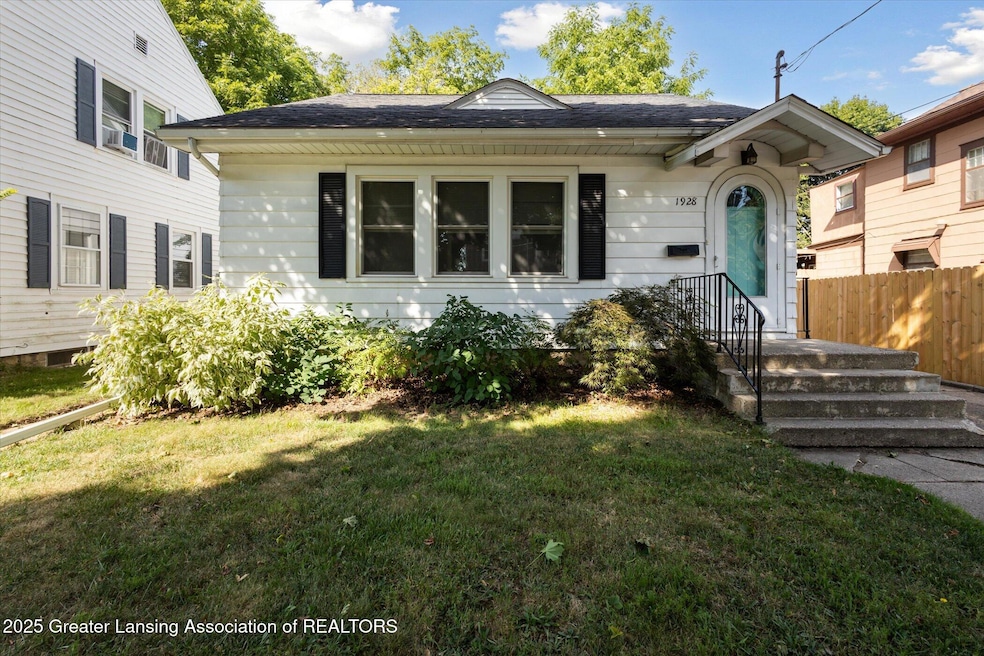 Under Contract $179,900 • Co-Listing Agent