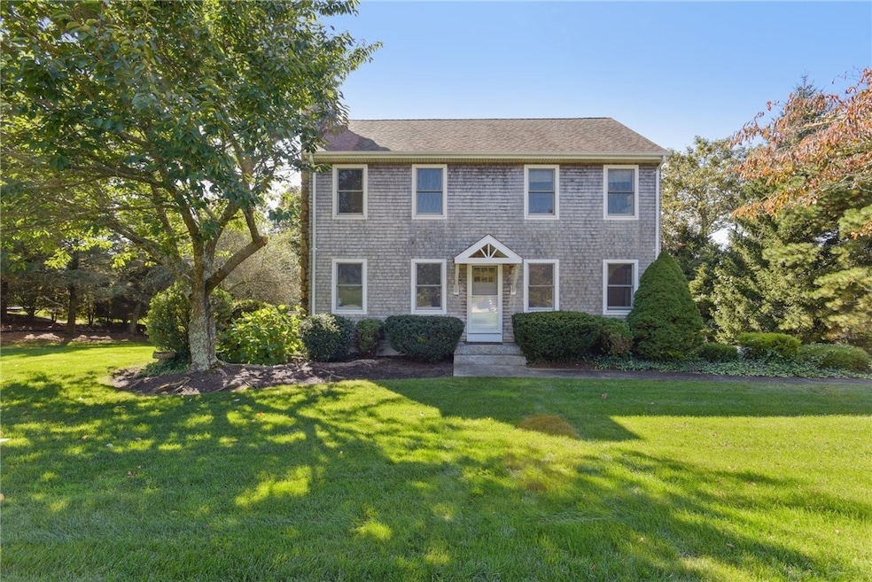 32 Rock Ridge Rd, Westerly, RI 02891 - photo 1