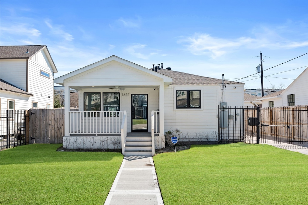 1622 Tabor St, Houston, TX 77009 - photo 1