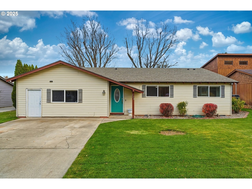 303 Dehaven St, Milton Freewater, OR 97862 - photo 1