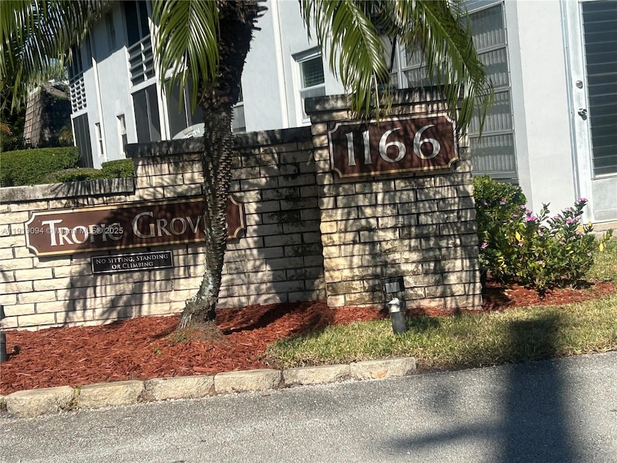 1166 6th Ave unit D6, Vero Beach, FL 32960 - photo 1